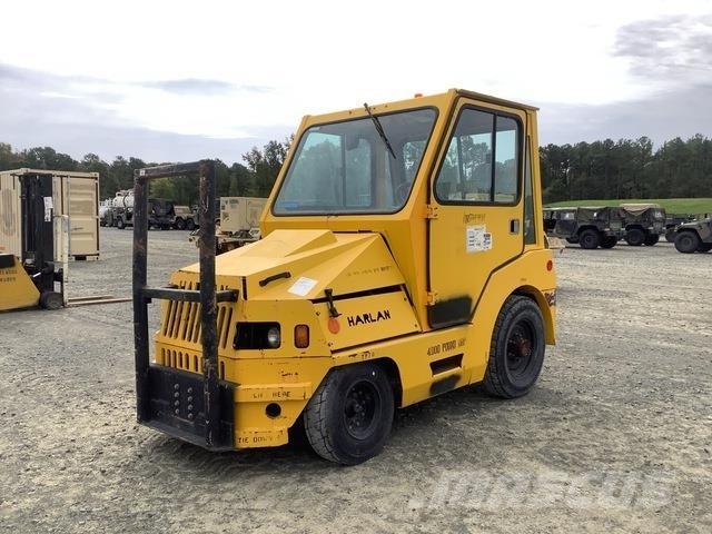 Harlan  Tow truck