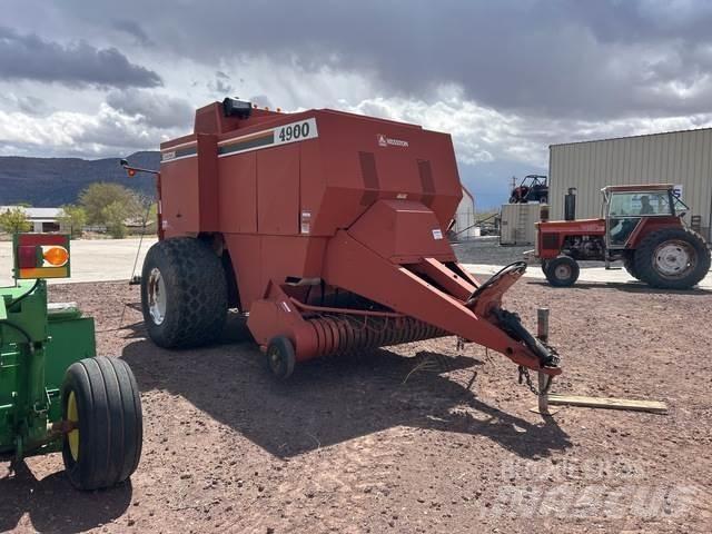 Hesston 4900 Square balers