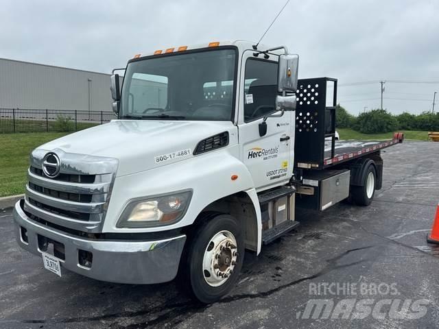 Hino 258ALP Recovery vehicles