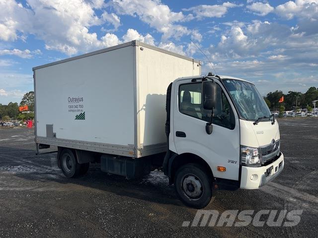 Hino 300 721 Box trucks