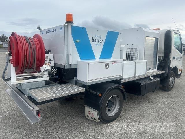 Hino 300 921 Water bowser
