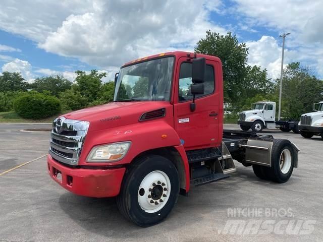 Hino 338 Prime Movers