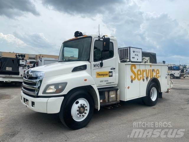 Hino 338 Municipal / general purpose vehicles