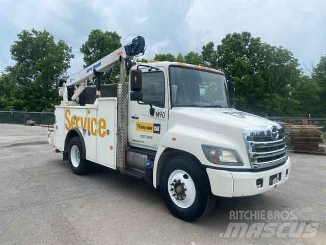 Hino 338 Municipal / general purpose vehicles