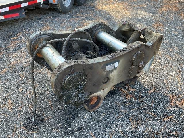 Hyundai EQD45 Grapples