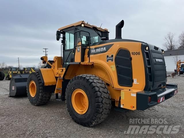 Hyundai HL960A Wheel loaders