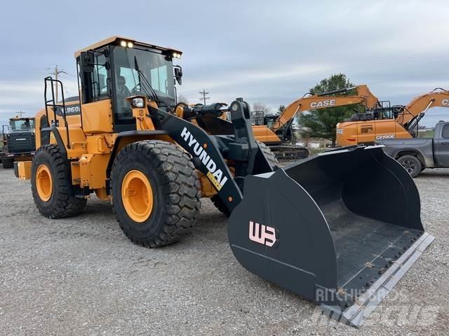 Hyundai HL960A Wheel loaders