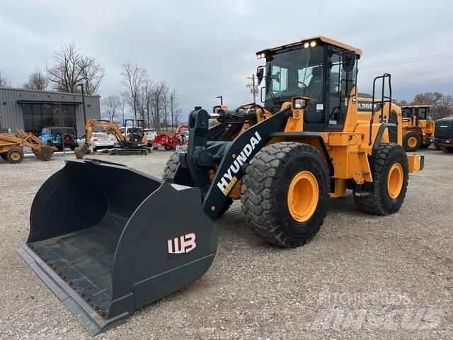 Hyundai HL960A Wheel loaders