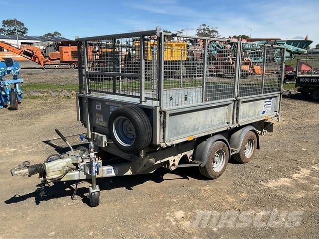 Ifor Williams  Car carrier