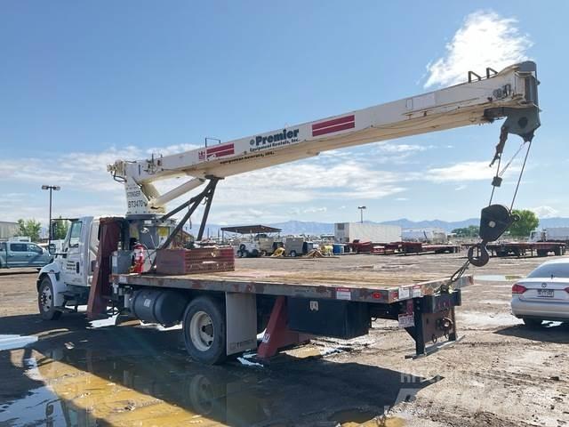 International  Track mounted cranes