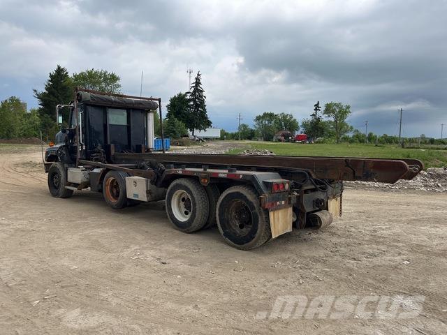 International  Skip bin truck