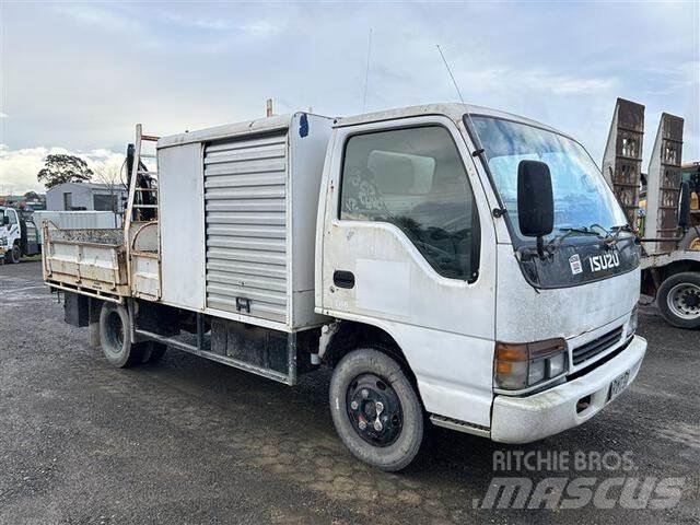 Isuzu NPR 350 Flatbed / Dropside trucks
