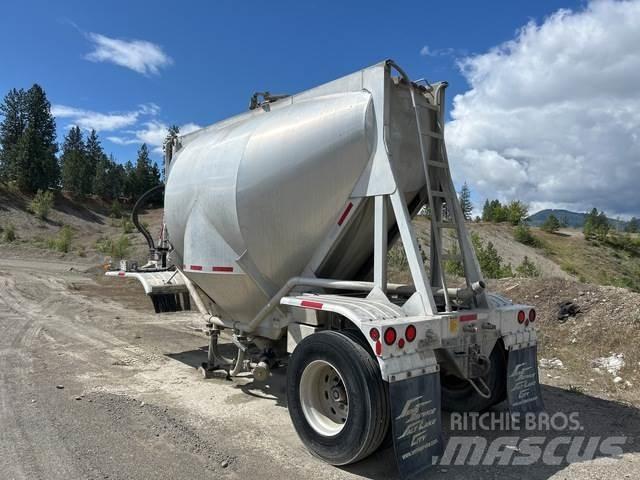  J & L 1300/SPR Other trailers