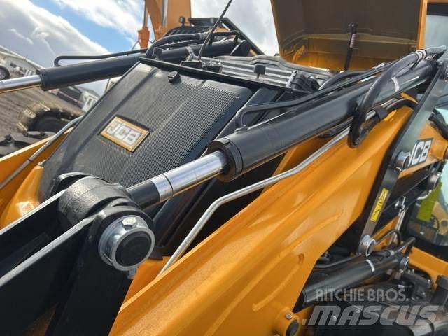 JCB 3DX Backhoe