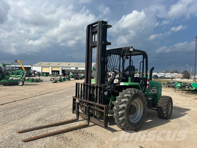 JCB 930 Rough terrain truck