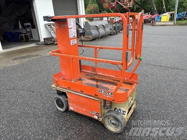 JLG 1230ES Used Personnel lifts and access elevators