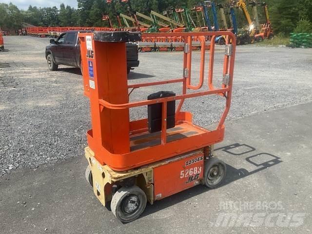 JLG 1230ES Used Personnel lifts and access elevators