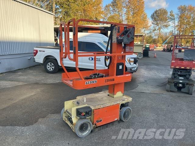 JLG 1230ES Used Personnel lifts and access elevators