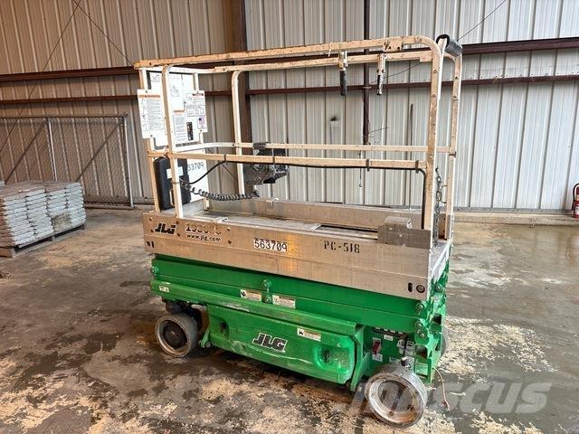 JLG 1930ES Scissor lifts