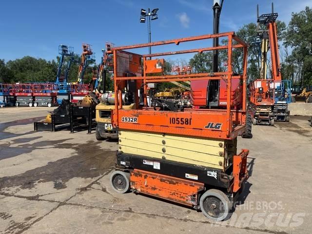 JLG 1932R Scissor lifts