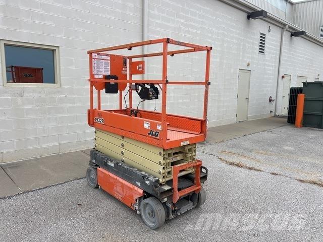 JLG 1932R Scissor lifts