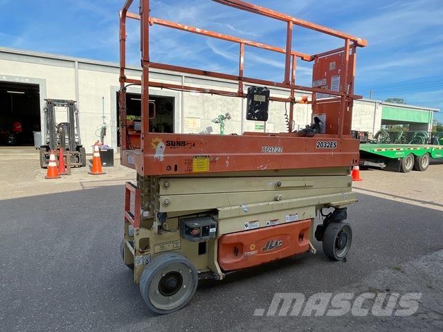JLG 2032ES Scissor lifts