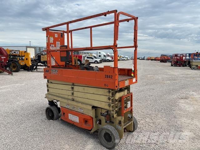 JLG 2632ES Scissor lifts