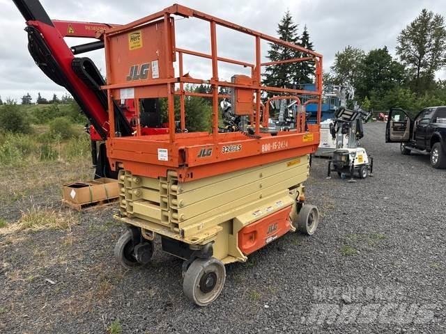 JLG 3246ES Scissor lifts