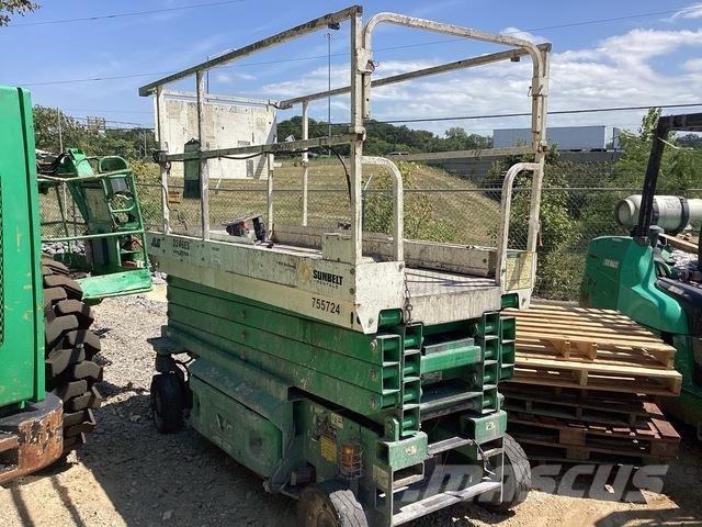 JLG 3246ES Scissor lifts