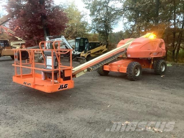 JLG 400S Telescopic boom lifts