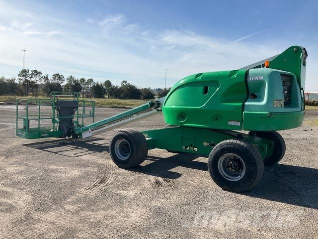 JLG 400S Telescopic boom lifts