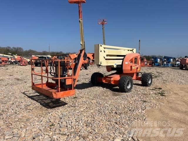 JLG 450AJ Articulated boom lifts