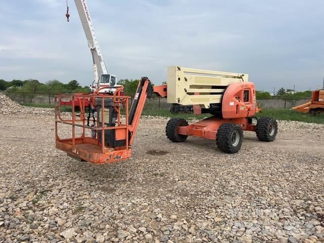 JLG 450AJ Articulated boom lifts