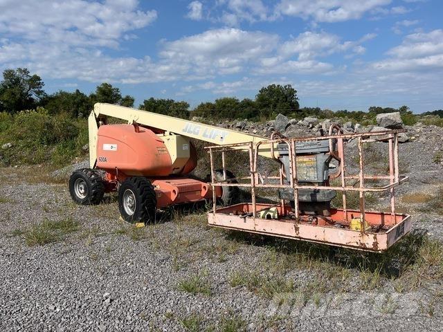 JLG 600A Articulated boom lifts