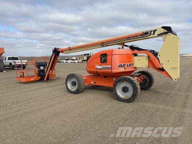 JLG 600AJ Articulated boom lifts