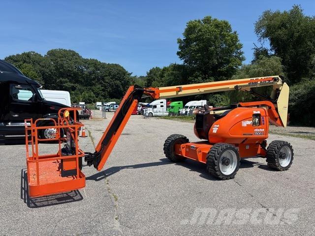 JLG 600AJ Articulated boom lifts