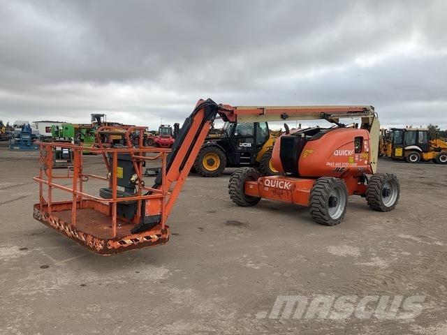 JLG 600AJ Articulated boom lifts