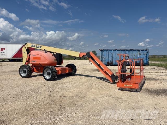 JLG 600AJ Articulated boom lifts
