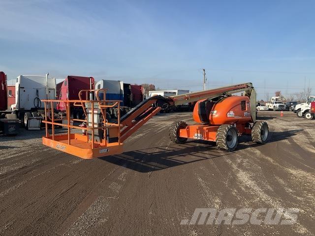 JLG 600AJ Articulated boom lifts