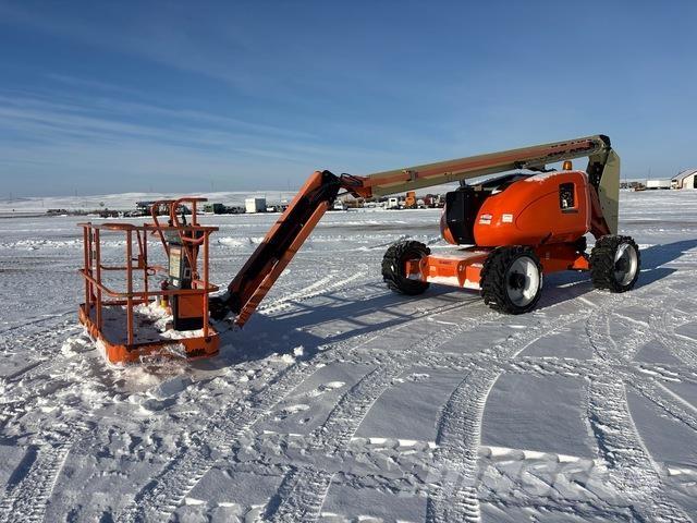 JLG 600AJ Articulated boom lifts