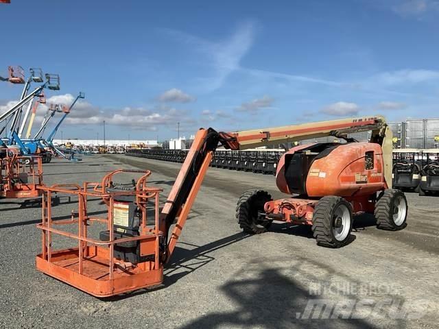 JLG 600AJN Articulated boom lifts