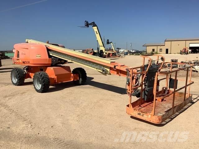 JLG 600S Telescopic boom lifts