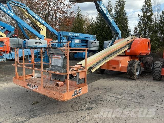 JLG 600S Telescopic boom lifts