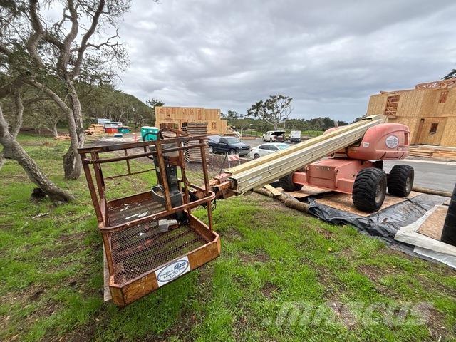 JLG 600S Telescopic boom lifts