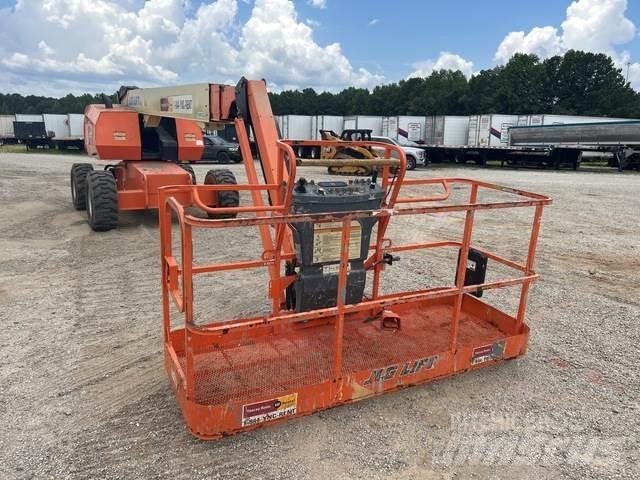 JLG 660SJ Articulated boom lifts
