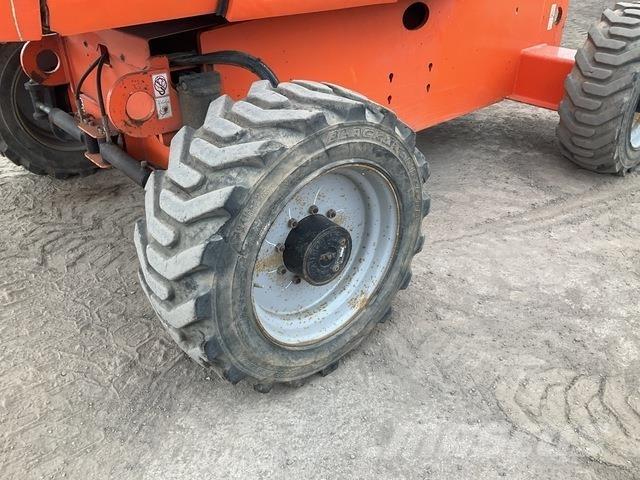 JLG 660SJ Telescopic boom lifts