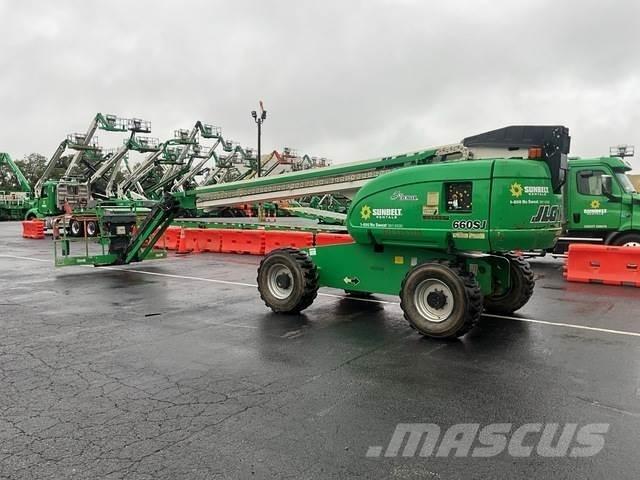 JLG 660SJ Telescopic boom lifts