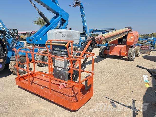 JLG 660SJ Telescopic boom lifts