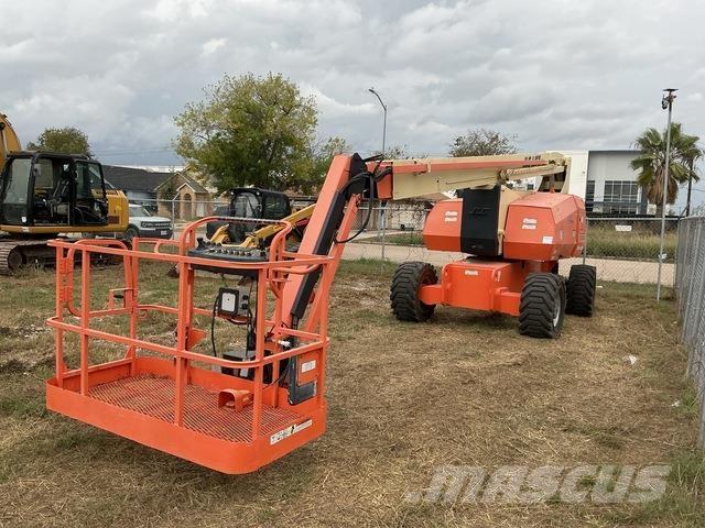 JLG 800 AJ Articulated boom lifts