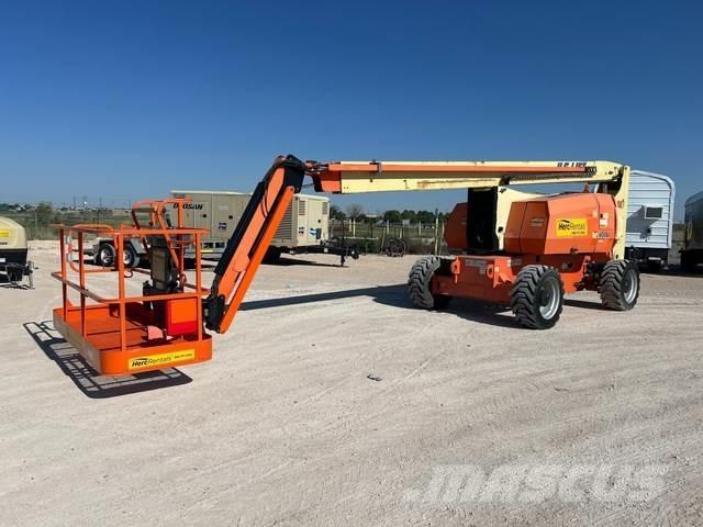 JLG 800AJ Articulated boom lifts